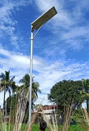 16 pies de poste 30W LED Luz de calle solar en Malasia